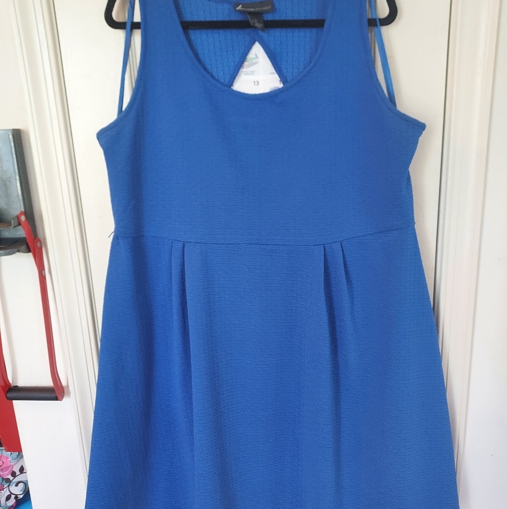 Elegant Blue Sleeveless Dress